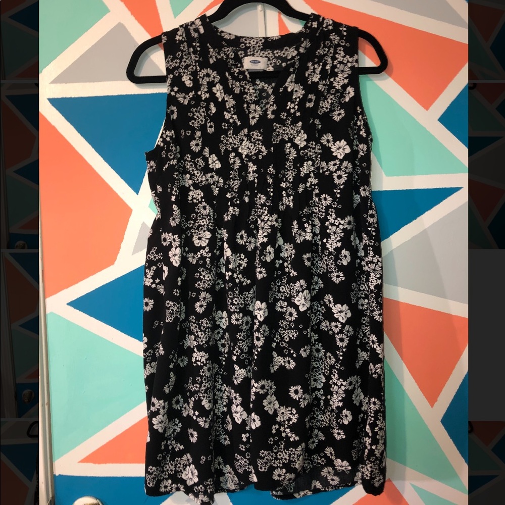 Floral Sleeveless Pintuck Dress